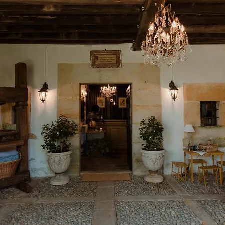 La Casa Del Púlpito Novales