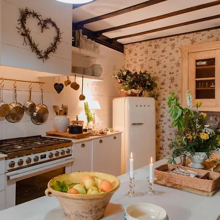 La Casa Del Púlpito Novales